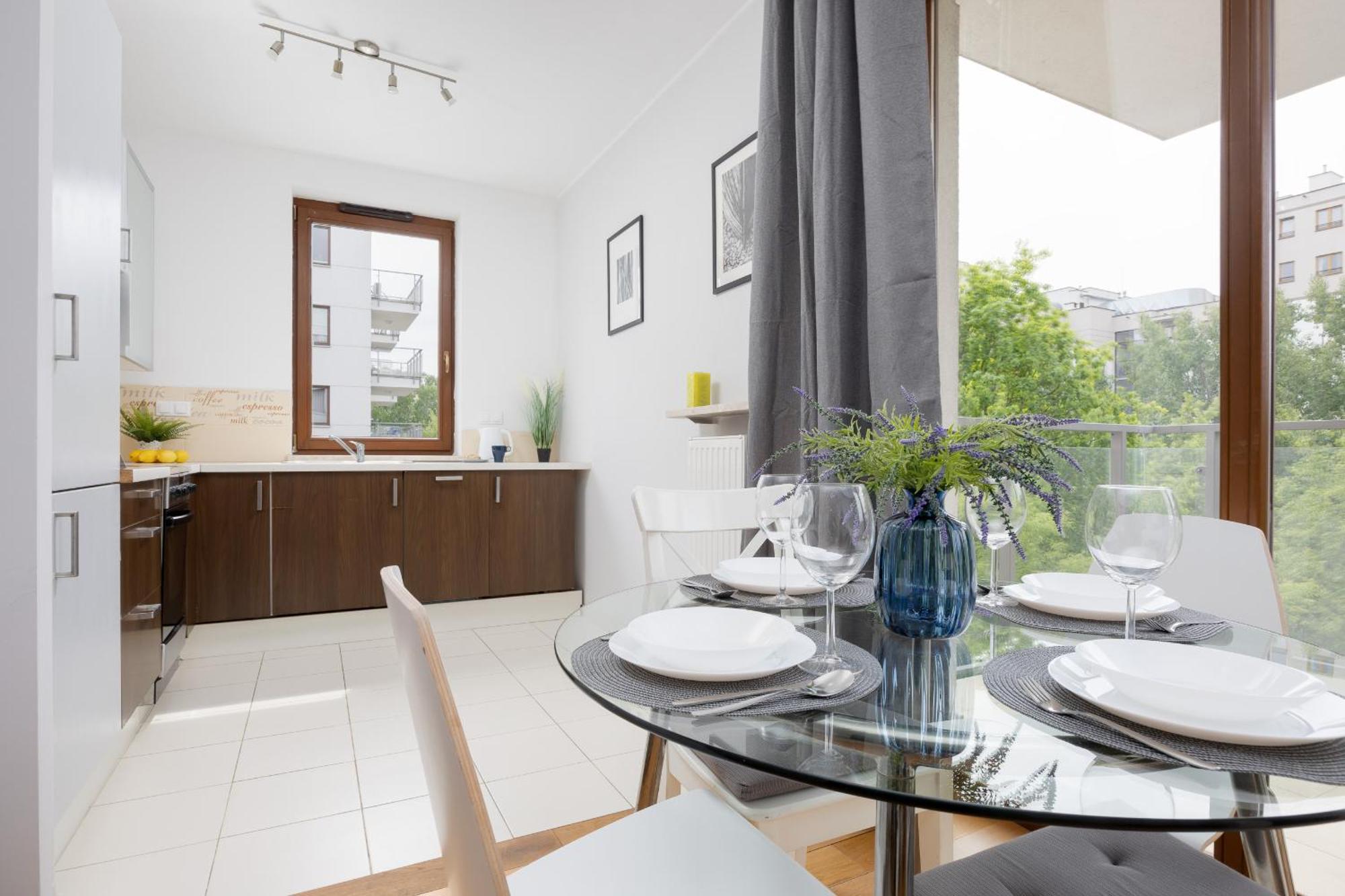 City Apartment With Parking Near Metro Mlociny By Noclegi Renters Varsovia Exterior foto